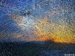 破碎的天空,探寻末日世界的秘密